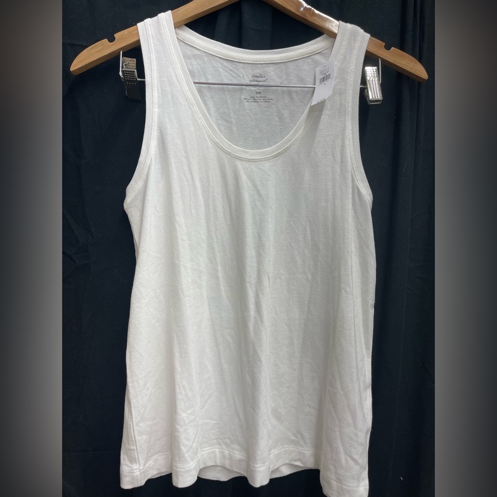 Banana Republic White Scoop Neck Tank
